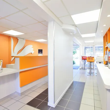 Premiere Classe Caen Est - מלון