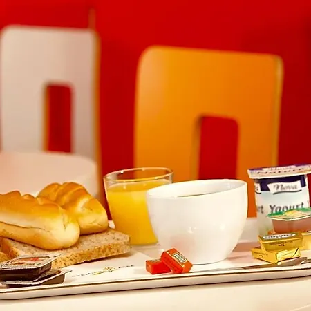 Hotel Premiere Classe Caen Est - *
