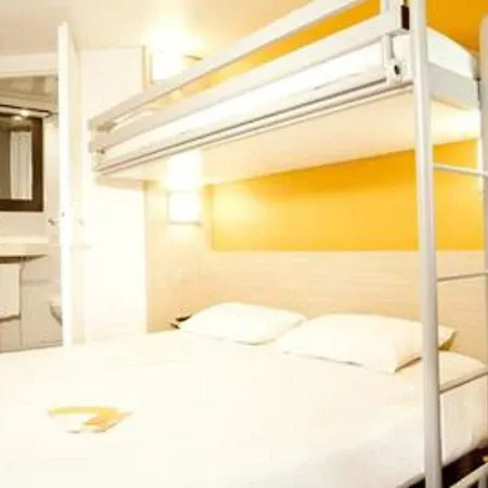 Premiere Classe Caen Est - Otel