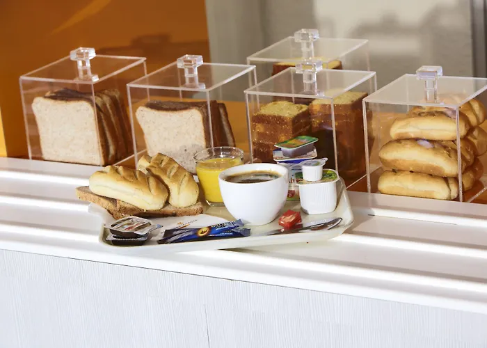 Premiere Classe Caen Est - מלון מונדוויל