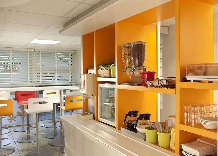 מלון Premiere Classe Caen Est - *