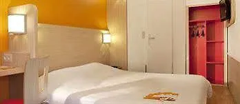 Hotel Premiere Classe Caen Est - *